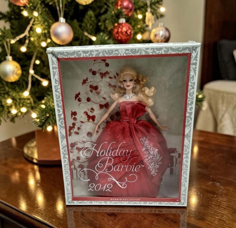 2012 Holiday Barbie Collector Edition Doll (Model W3465)
